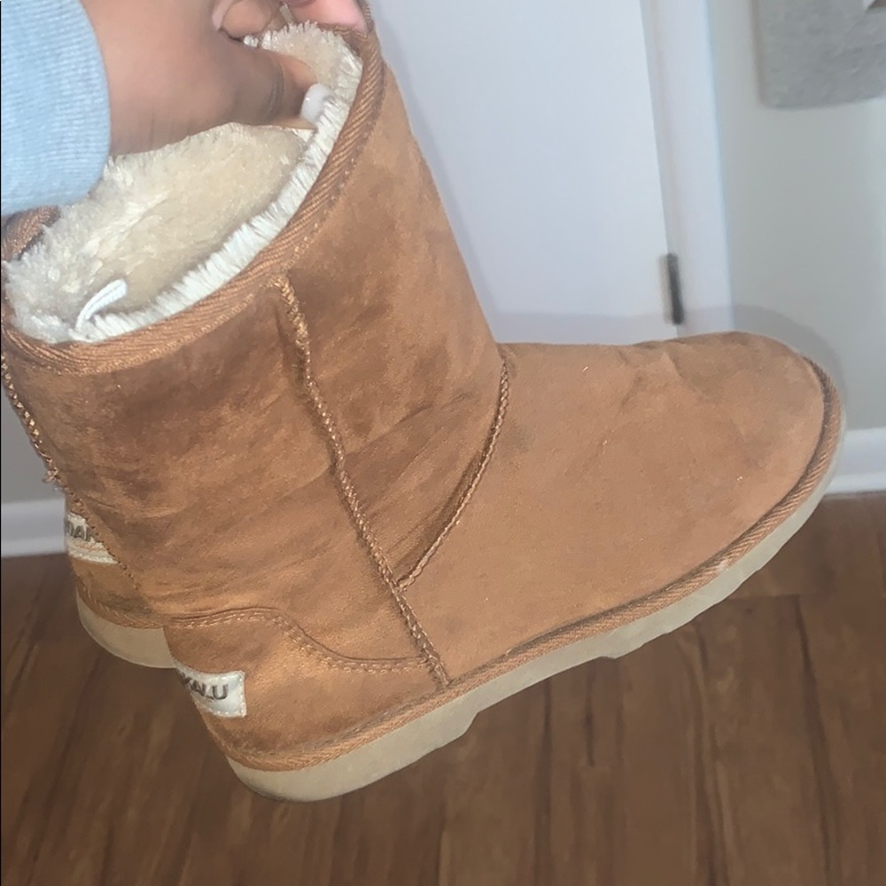 Brown makalu boots